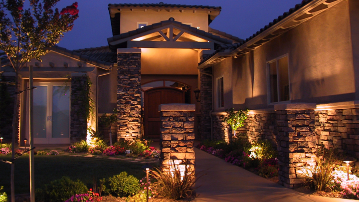 Cómo iluminar el exterior de tú casa? | Ilutop, especialistas en iluminación