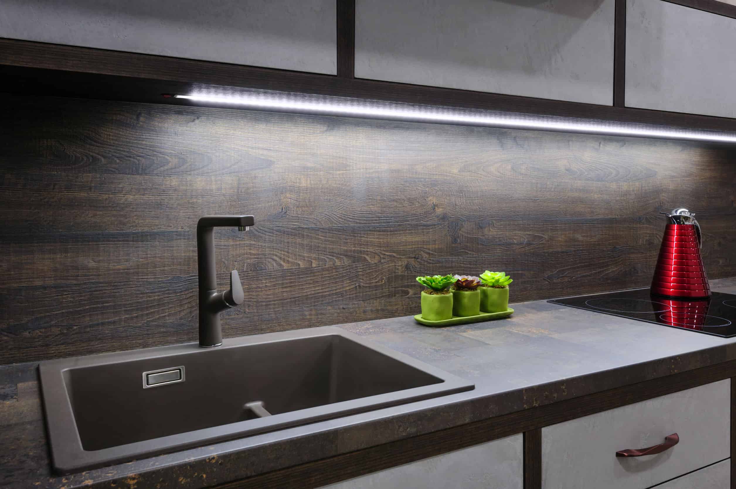 Iluminación LED en cocinas: Por qué elegirla y dónde instalarla