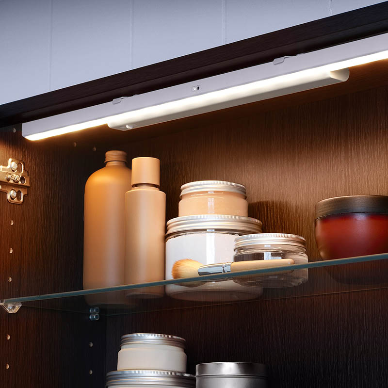 Cómo iluminar los armarios de tu casa - Compratuled